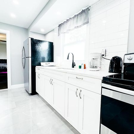 2 Homes, 1 Stay-7Br Niagara Falls Compound Extérieur photo
