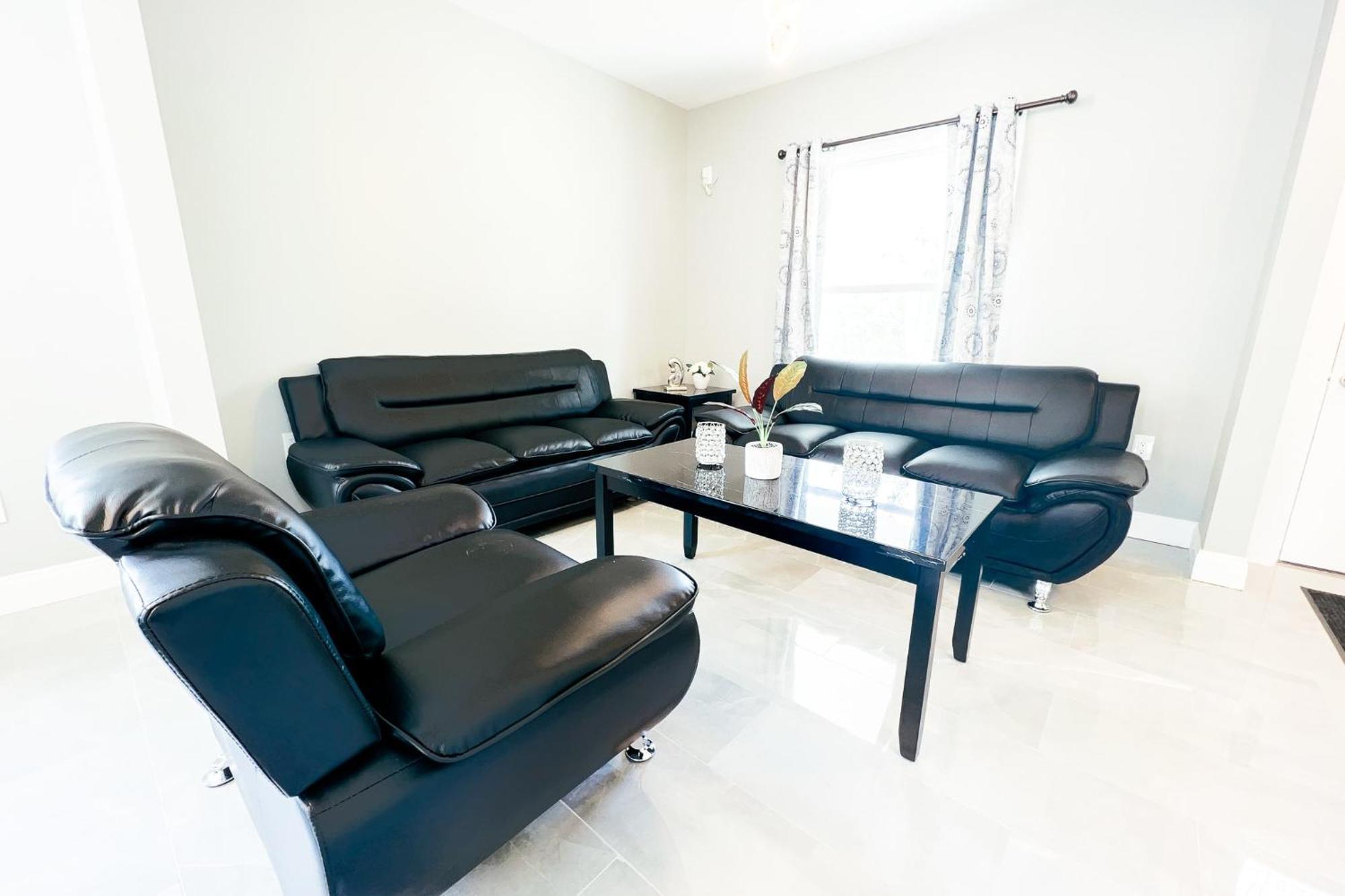 2 Homes, 1 Stay-7Br Niagara Falls Compound Extérieur photo