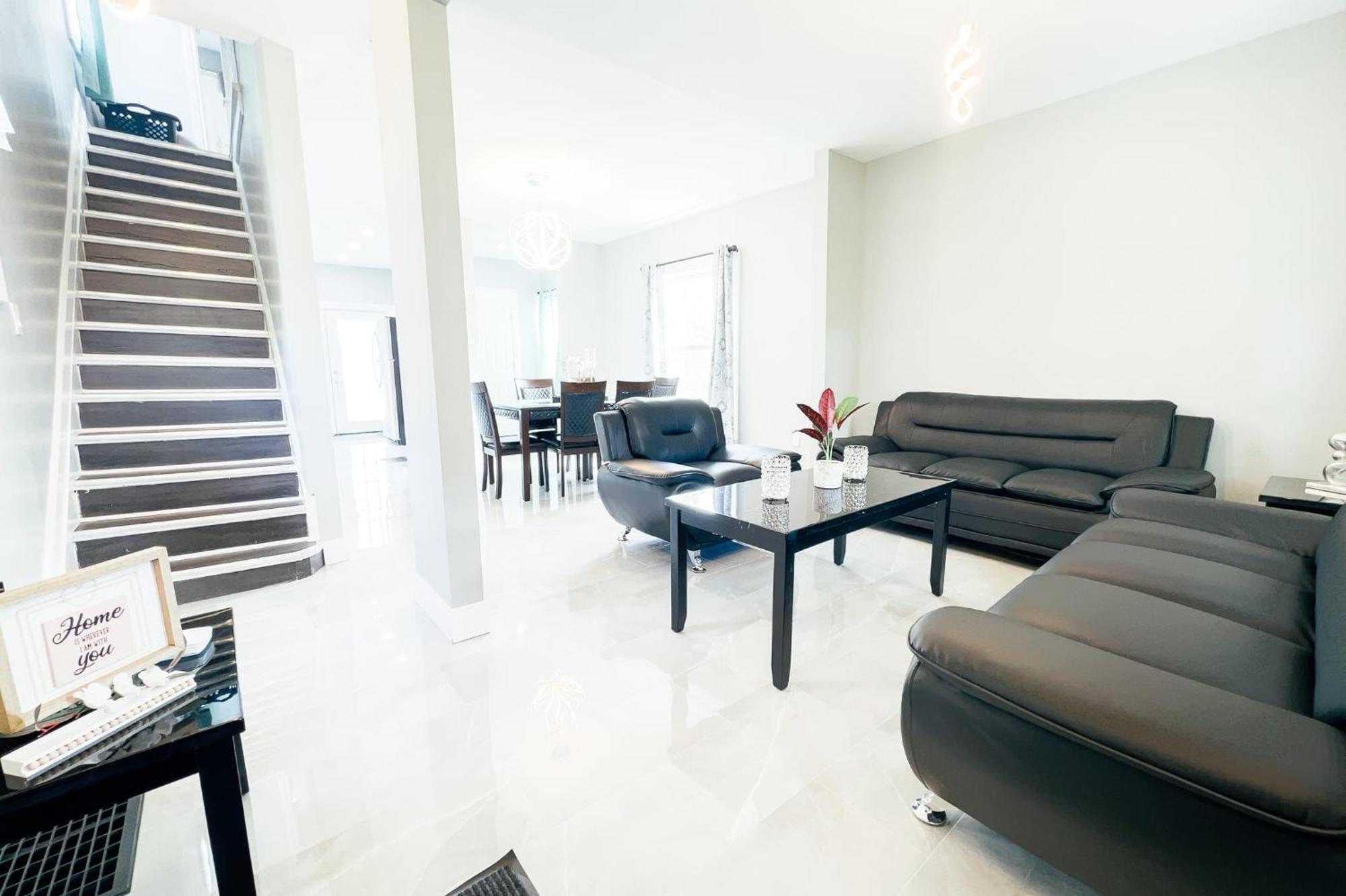 2 Homes, 1 Stay-7Br Niagara Falls Compound Extérieur photo